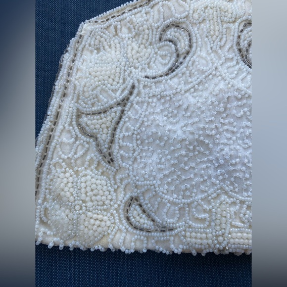 Handmade VTG Clutch - Picture 3 of 13